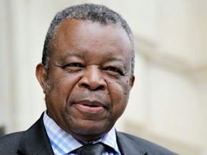 jean-jacques-muyembe-combattre-ebola-pendant-40-ans-et-au-final-gagner-la-bataille